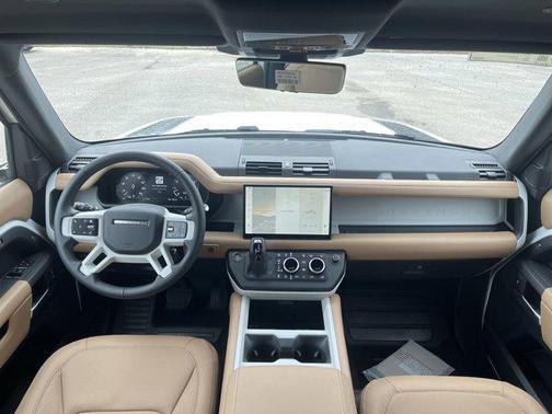 2025 Land Rover Defender 90 P400 X-Dynamic SE