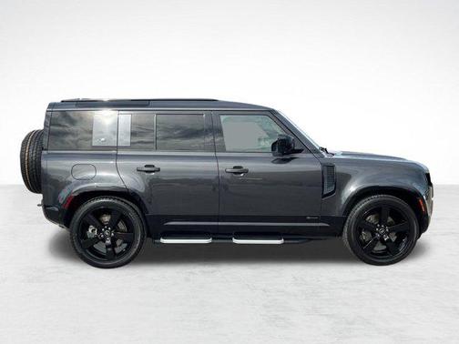 2021 Land Rover Defender 110 X-Dynamic HSE