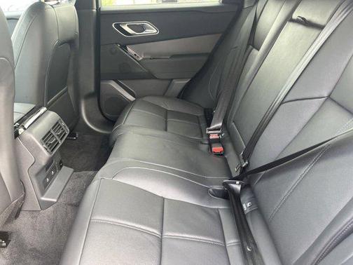 2025 Land Rover Range Rover Velar P250 SE R-Dynamic