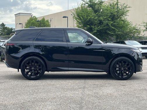 2025 Land Rover Range Rover Sport SE