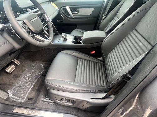 2025 Land Rover Discovery Sport Dynamic SE