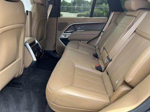 2023 Land Rover Range Rover P400 SE