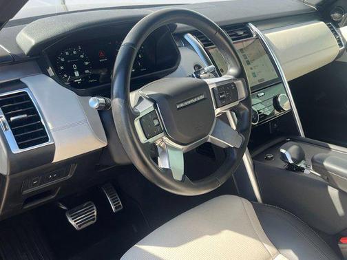2022 Land Rover Discovery P360 S R-Dynamic