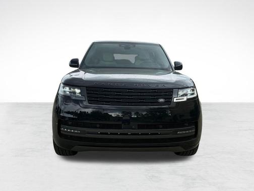 Santorini Black 2026 Land Rover Range Rover P400 SE 7 Seat