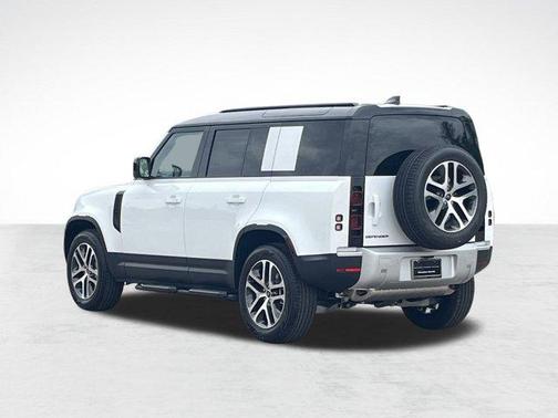 2025 Land Rover Defender 110 P400 S