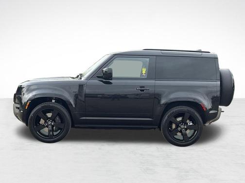 Santorini Black Metallic 2025 Land Rover Defender 90 P400 X-Dynamic SE