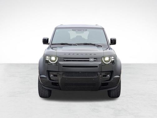 Santorini Black Metallic 2026 Land Rover Defender P400 X-Dynamic SE