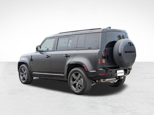 Santorini Black Metallic 2026 Land Rover Defender P400 X-Dynamic SE