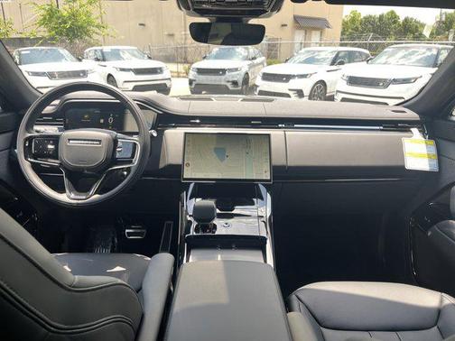 2025 Land Rover Range Rover Sport SE