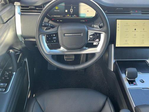 2026 Land Rover Range Rover P530 SE