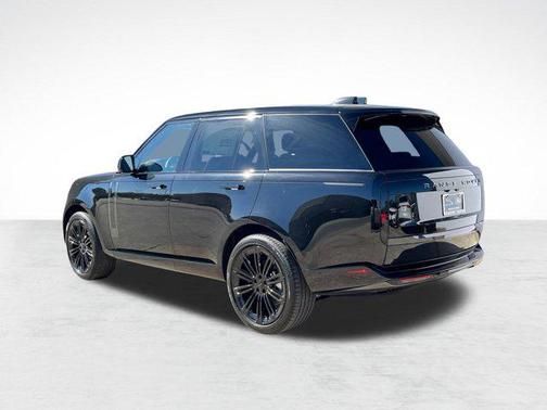 2026 Land Rover Range Rover P400 SE