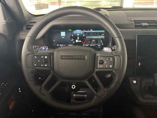 2026 Land Rover Defender P635 OCTA