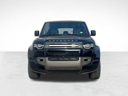 2025 Land Rover Defender 110 P400 X-Dynamic SE