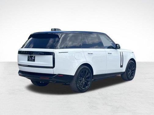 2025 Land Rover Range Rover P550e SE