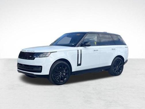 2025 Land Rover Range Rover P550e SE