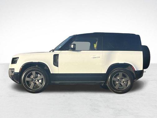 2025 Land Rover Defender 90 P400 X-Dynamic SE