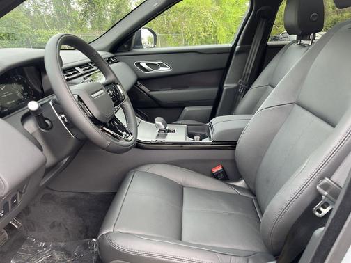 Arroios Grey Metallic 2026 Land Rover Range Rover Velar P250 SE R-Dynamic