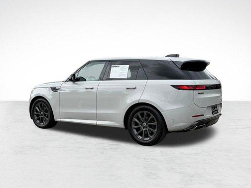 2024 Land Rover Range Rover Sport SE