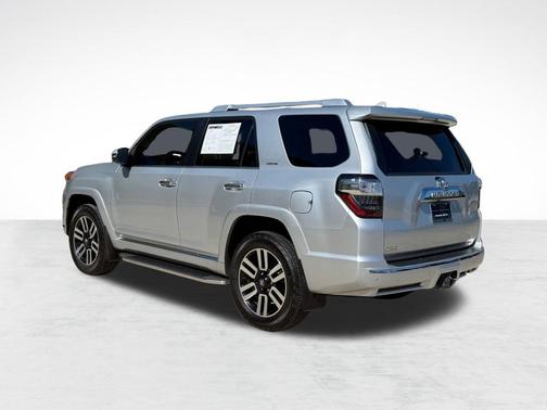 Classic Silver Metallic 2017 Toyota 4Runner Limited