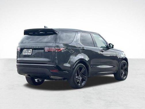 2025 Land Rover Discovery P360 Dynamic SE