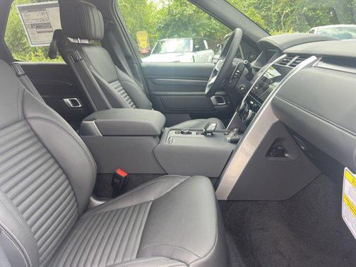 2025 Land Rover Discovery P360 Metropolitan Edition