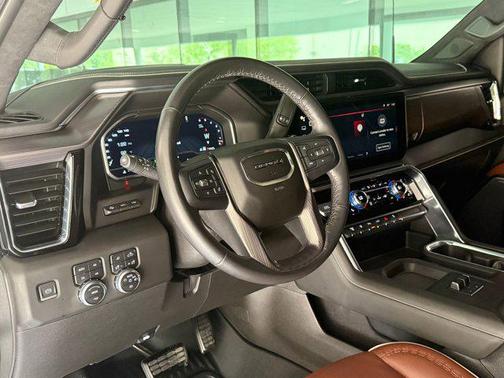 White Frost Tricoat 2024 GMC Sierra 3500 Denali