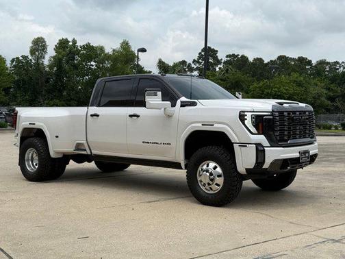White Frost Tricoat 2024 GMC Sierra 3500 Denali