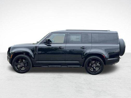 2025 Land Rover Defender 130 P400 X-Dynamic SE