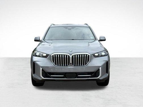Skyscraper Grey Metallic 2024 BMW X5 xDrive40i