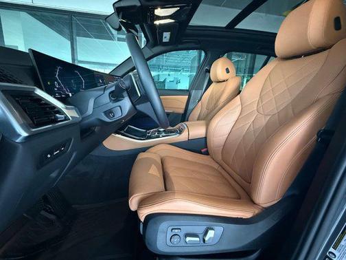 Skyscraper Grey Metallic 2024 BMW X5 xDrive40i