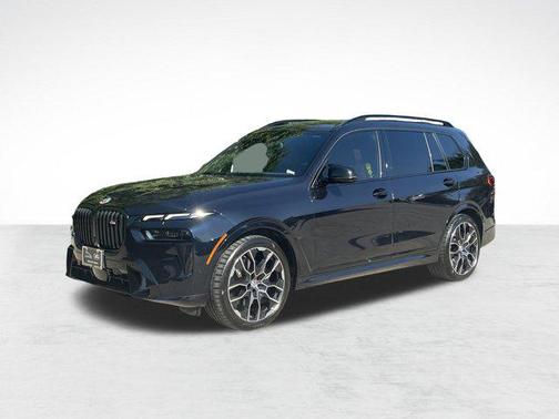 2023 BMW X7 M60i