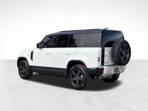 2024 Land Rover Defender 110 P300