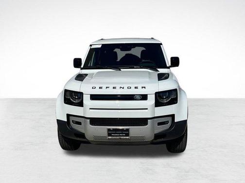 2025 Land Rover Defender 110 P300