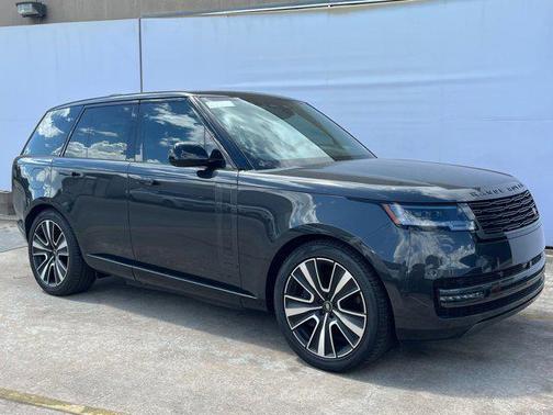2025 Land Rover Range Rover P550e Autobiography