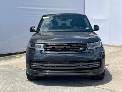 2025 Land Rover Range Rover P550e Autobiography