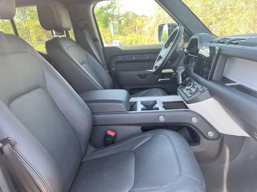 2025 Land Rover Defender S