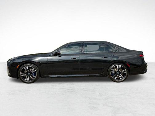 Black Sapphire Metallic 2024 BMW 760 xDrive