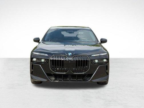 Black Sapphire Metallic 2024 BMW 760 xDrive