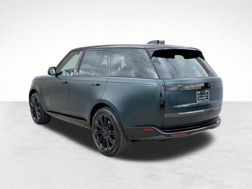 2026 Land Rover Range Rover P400 SE