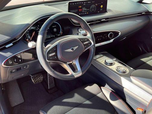 2023 Genesis GV70 2.5T AWD