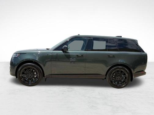 Belgravia Green Metallic 2026 Land Rover Range Rover P530 SE