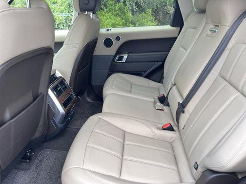 2022 Land Rover Range Rover Sport SE