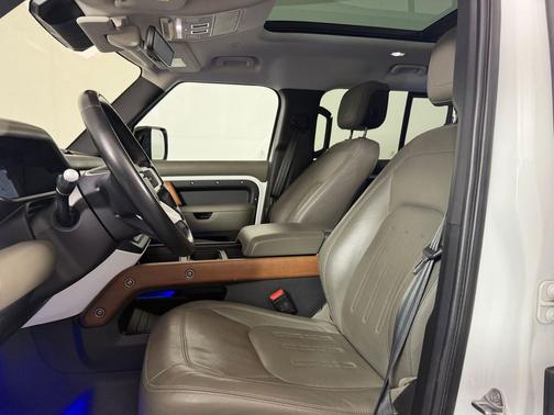Fuji White 2020 Land Rover Defender 110 HSE