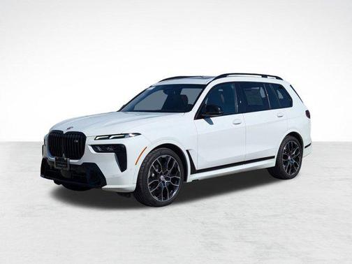 2023 BMW X7 M60i