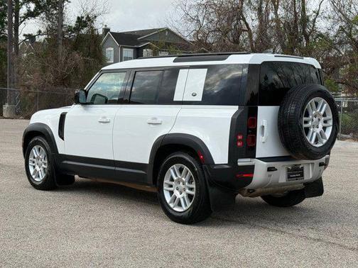 2024 Land Rover Defender 110 P400 S