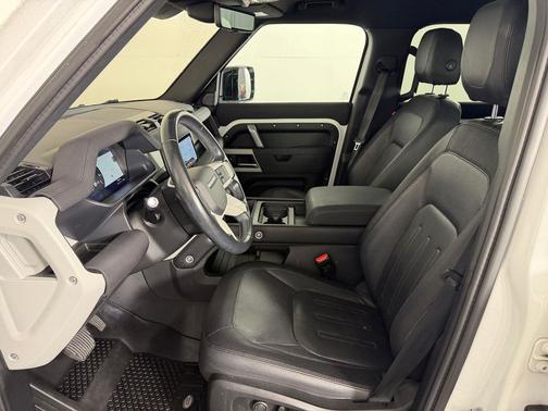 White 2022 Land Rover Defender 110 X-Dynamic SE