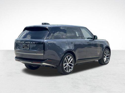 2025 Land Rover Range Rover P550e SE
