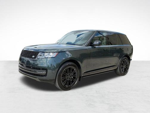 Belgravia Green Metallic 2026 Land Rover Range Rover P400 SE
