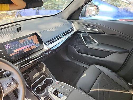 2025 BMW X2 xDrive28i