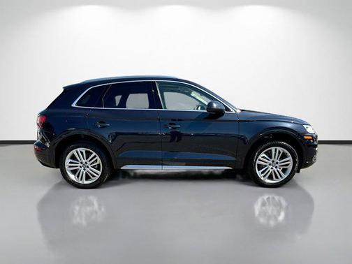 2018 Audi Q5 2.0T Prestige